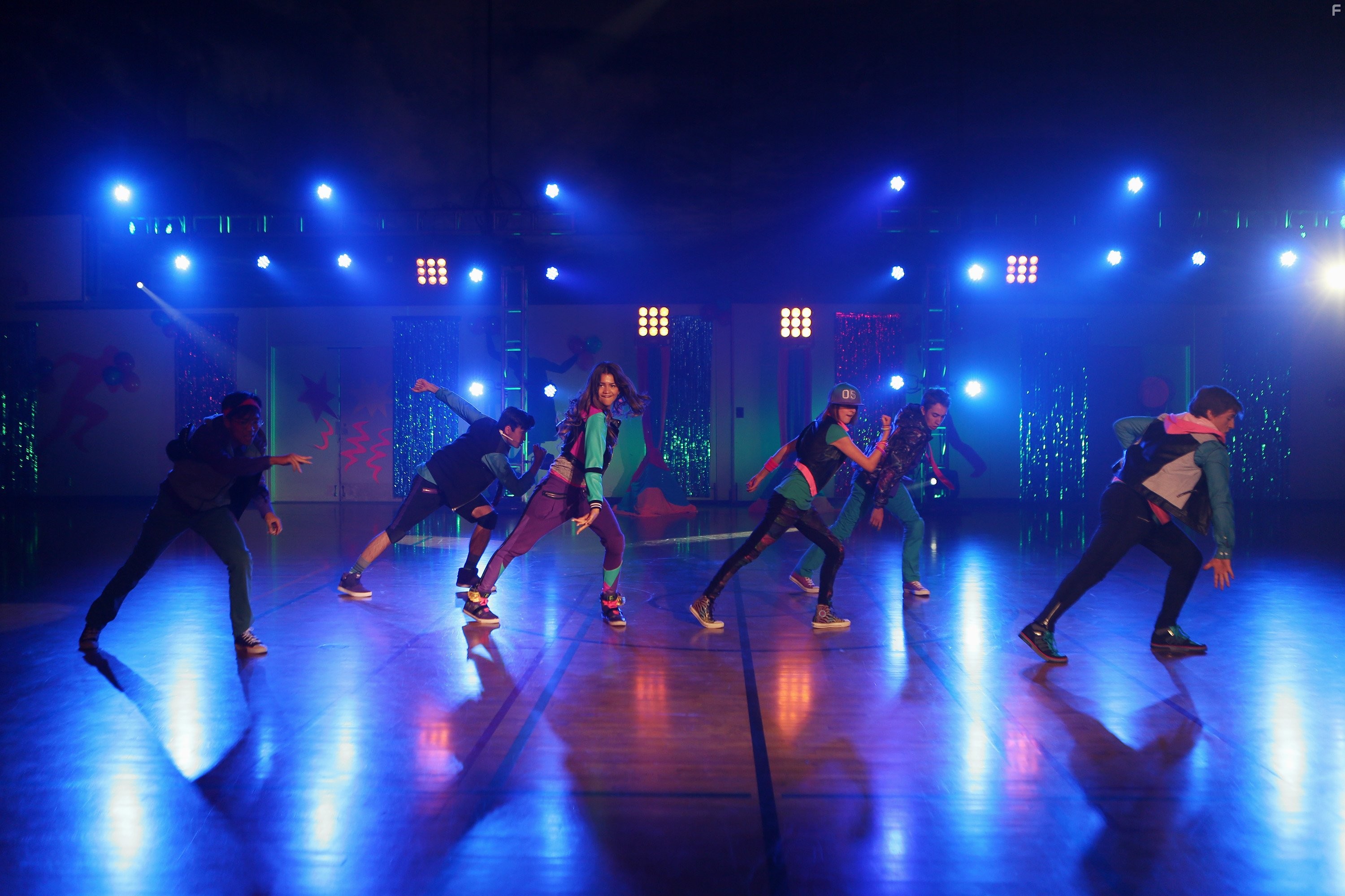 Zendaya and Chanelle Peloso in Zapped. Волшебное приложение (2014)