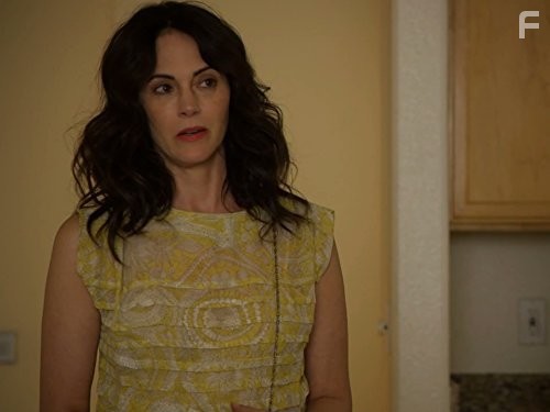 Joanna Going in Королевство (2014)