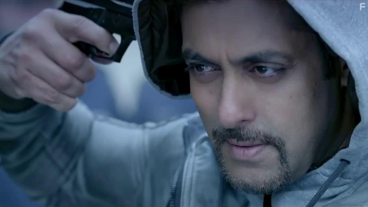 Salman Khan in Удар (2014)