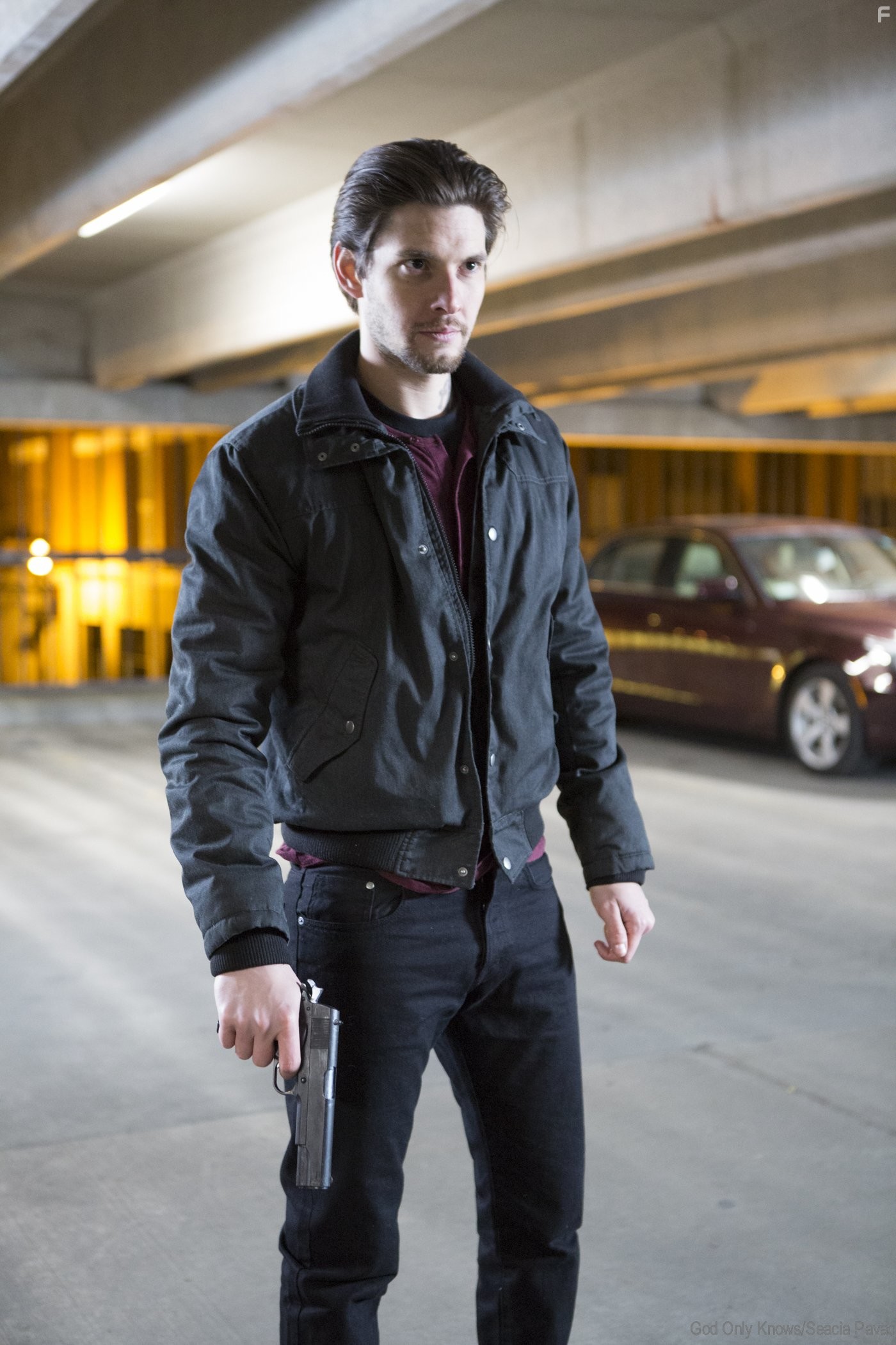 Ben Barnes in Знает только Бог (2014)