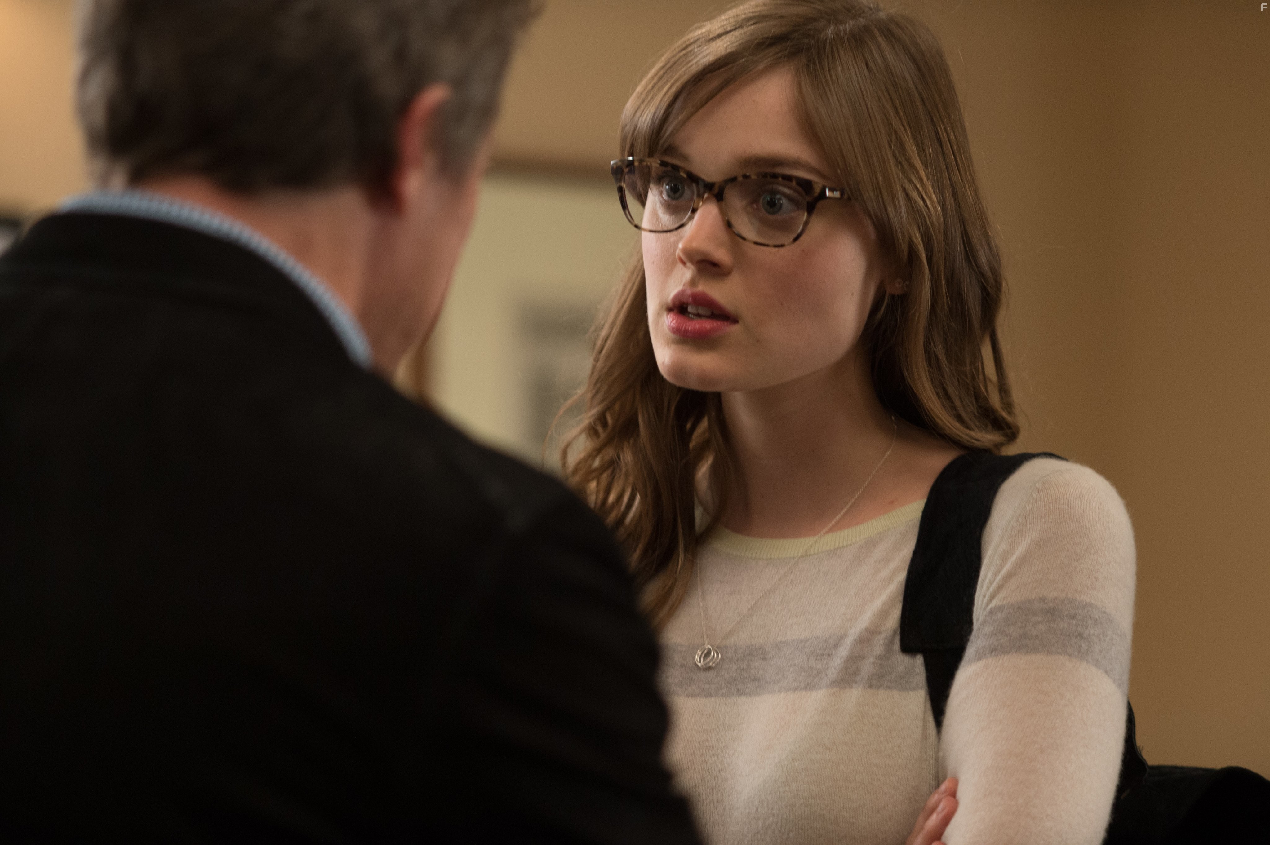 Hugh Grant and Bella Heathcote in Исправленный вариант (2014)