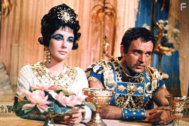Richard Burton and Elizabeth Taylor in Клеопатра (1963)