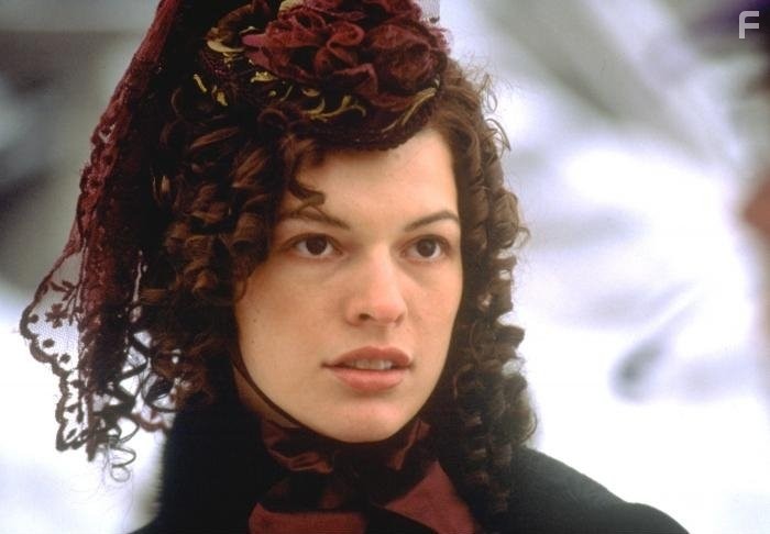 Milla Jovovich in Золотая пыль (2000)