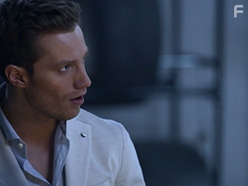 Jonathan Keltz in Перевозчик (2012)