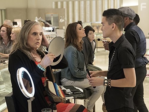 Gaby Hoffmann, Jeffrey Tambor, Amy Landecker, and Hank Chen in Очевидное (2014)