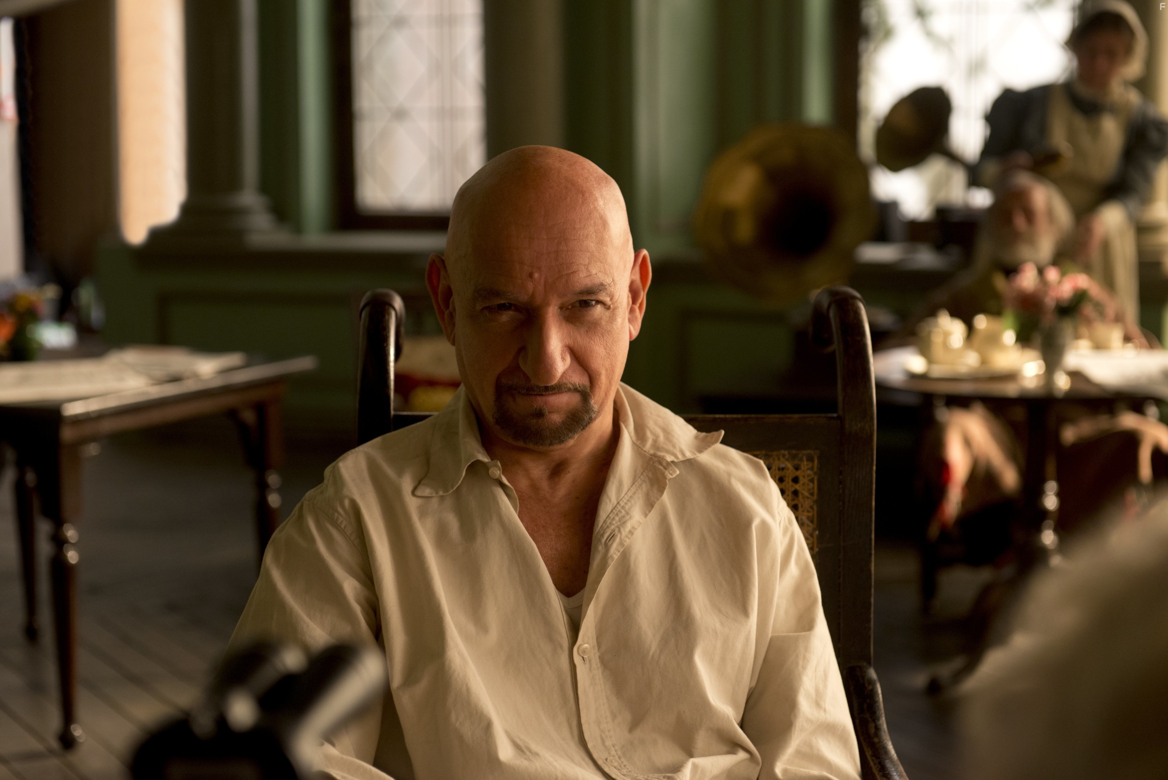 Ben Kingsley in Обитель проклятых (2014)