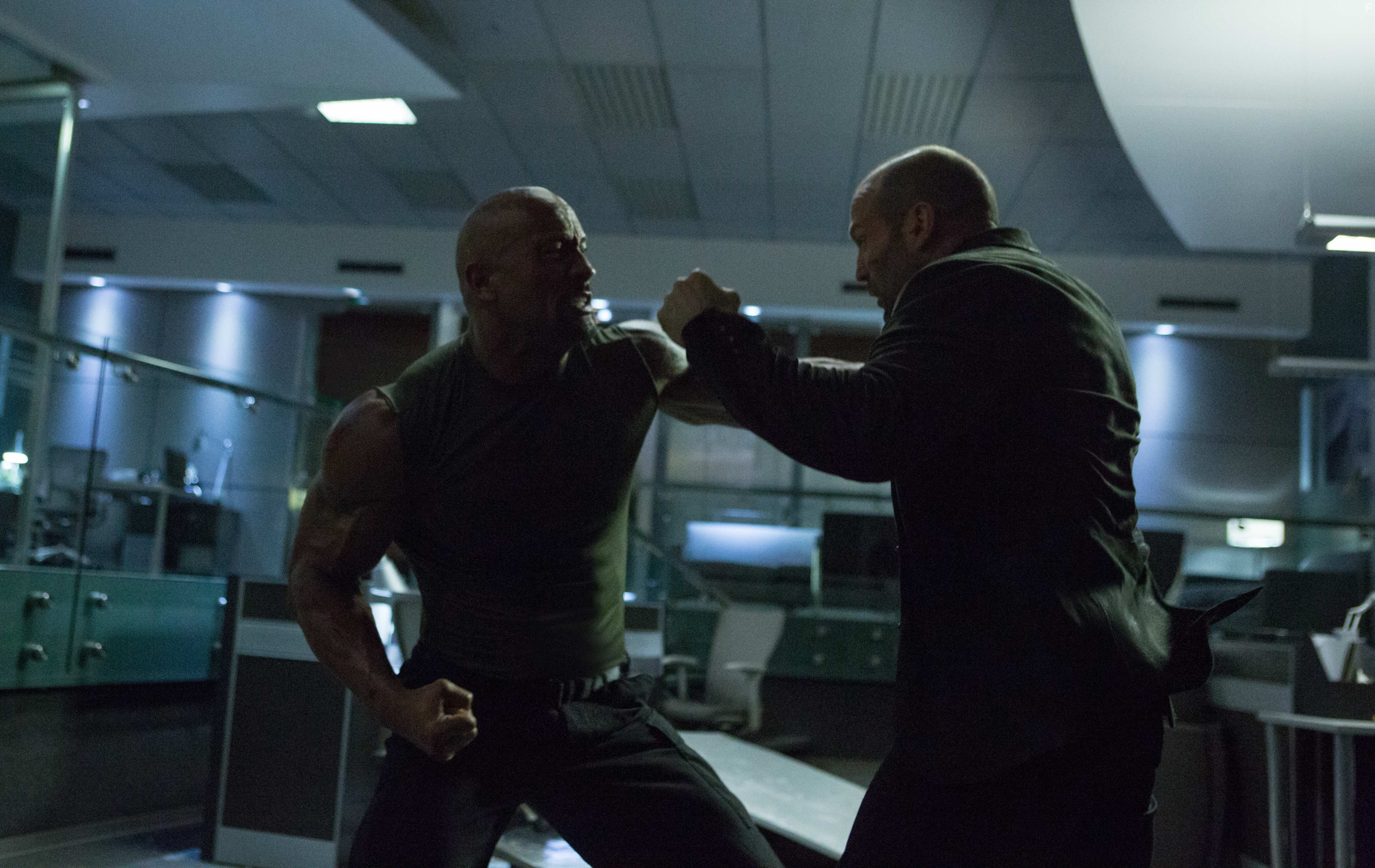 Jason Statham and Dwayne Johnson in Форсаж 7 (2015)