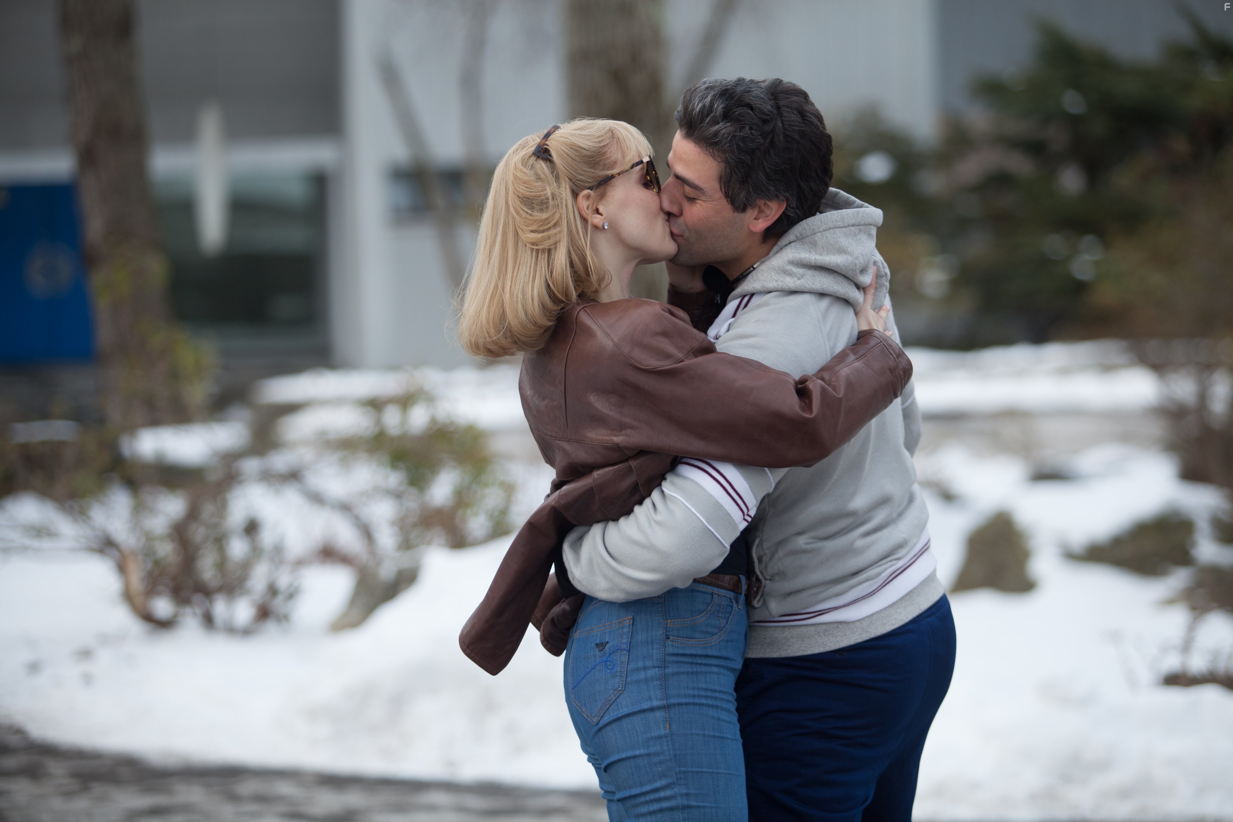 Oscar Isaac and Jessica Chastain in Самый жестокий год (2014)