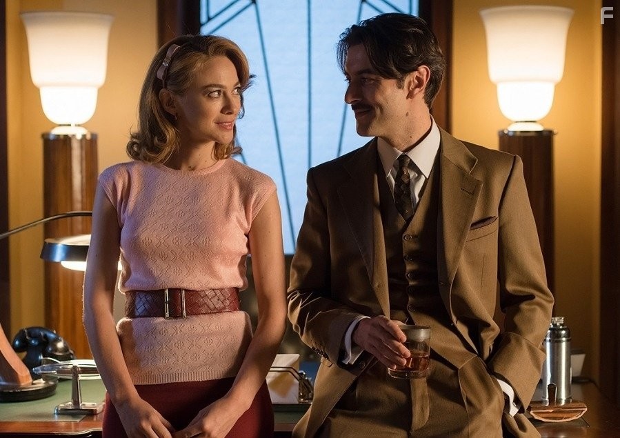 Marta Hazas and Javier Rey in Velvet (2013)