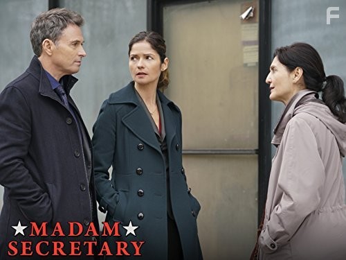 Tim Daly, Jill Hennessy, and Jacqueline Antaramian in Государственный секретарь (2014)