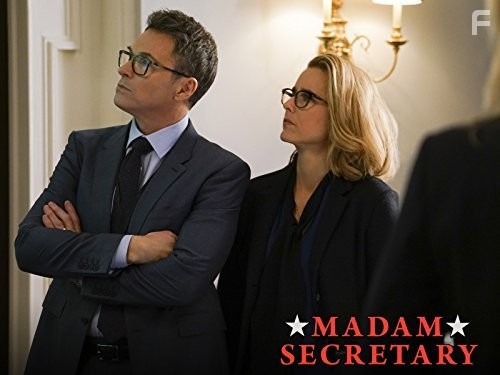 T?a Leoni and Tim Daly in Государственный секретарь (2014)