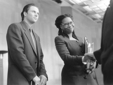 Whoopi Goldberg and Tim Daly in Компаньон (1996)