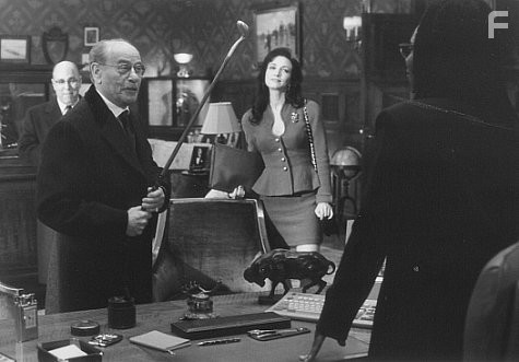 Whoopi Goldberg, Bebe Neuwirth, and Eli Wallach in Компаньон (1996)