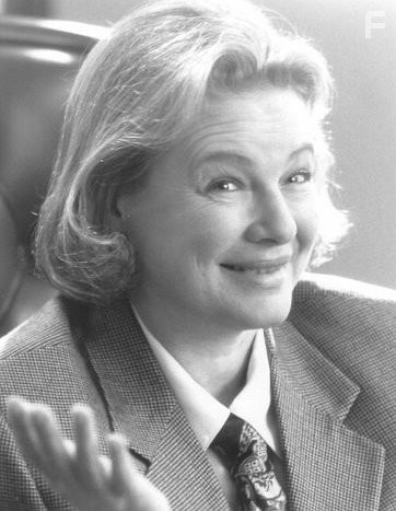 Dianne Wiest in Компаньон (1996)