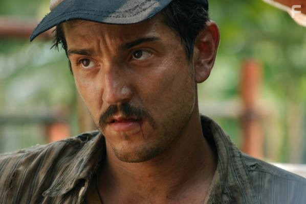 Diego Luna in Рудо и Курси (2008)