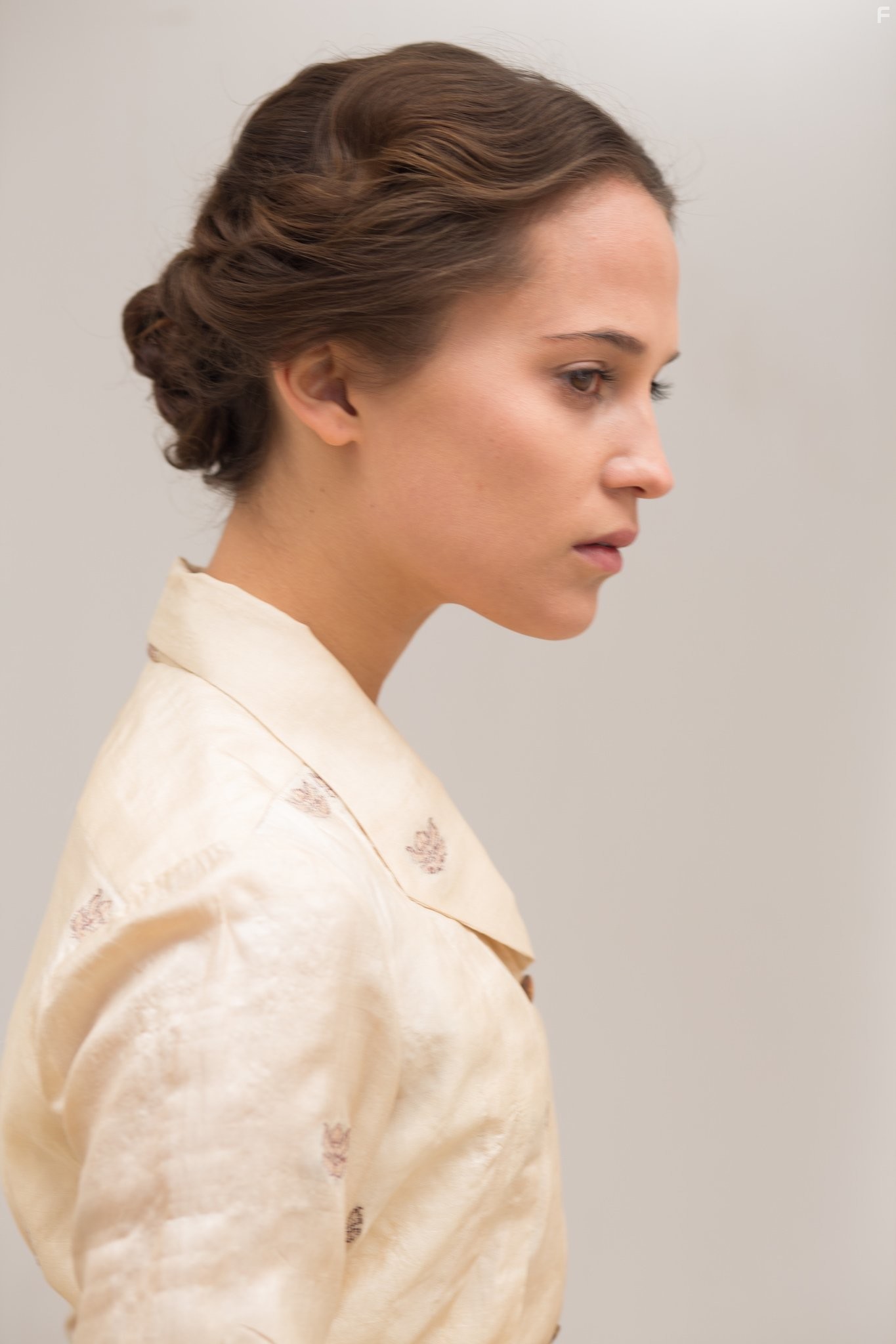 Alicia Vikander in Заветы юности (2014)
