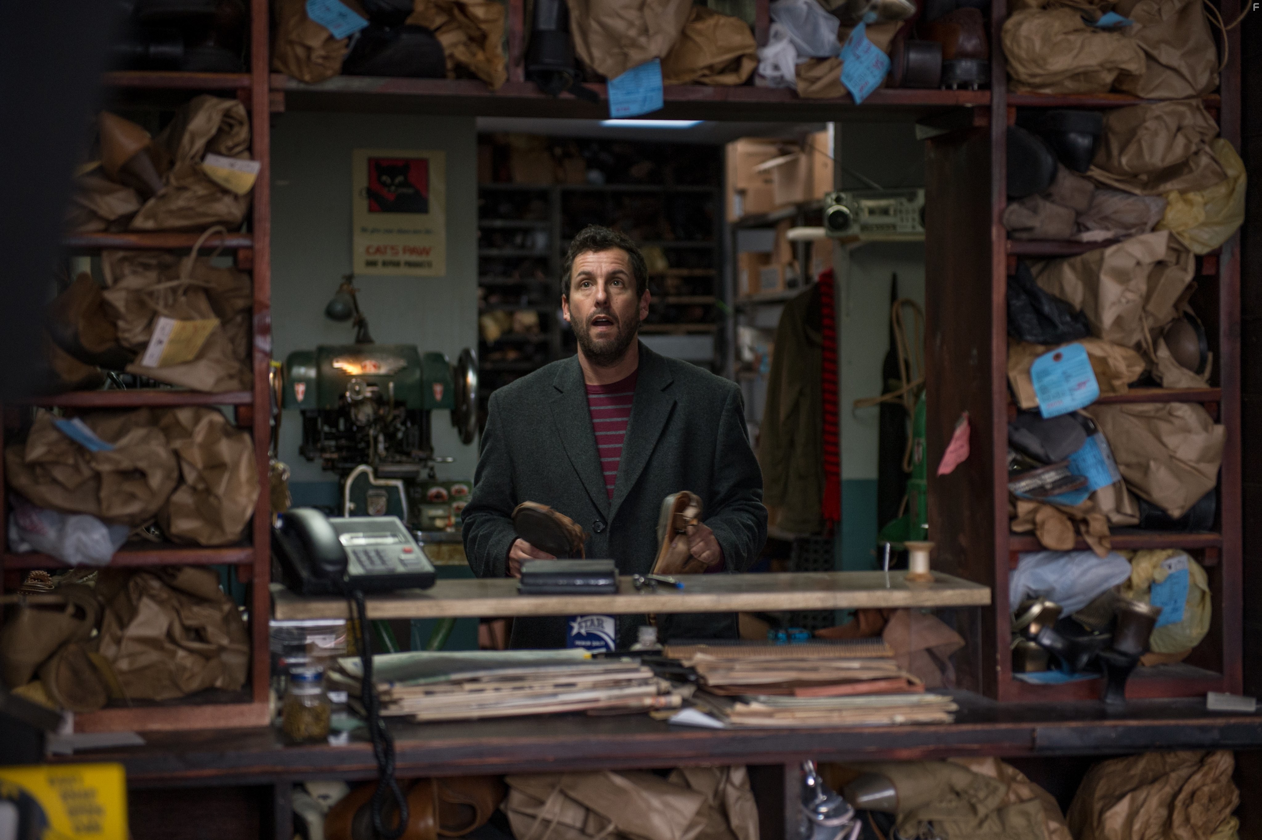 Adam Sandler in Сапожник (2014)