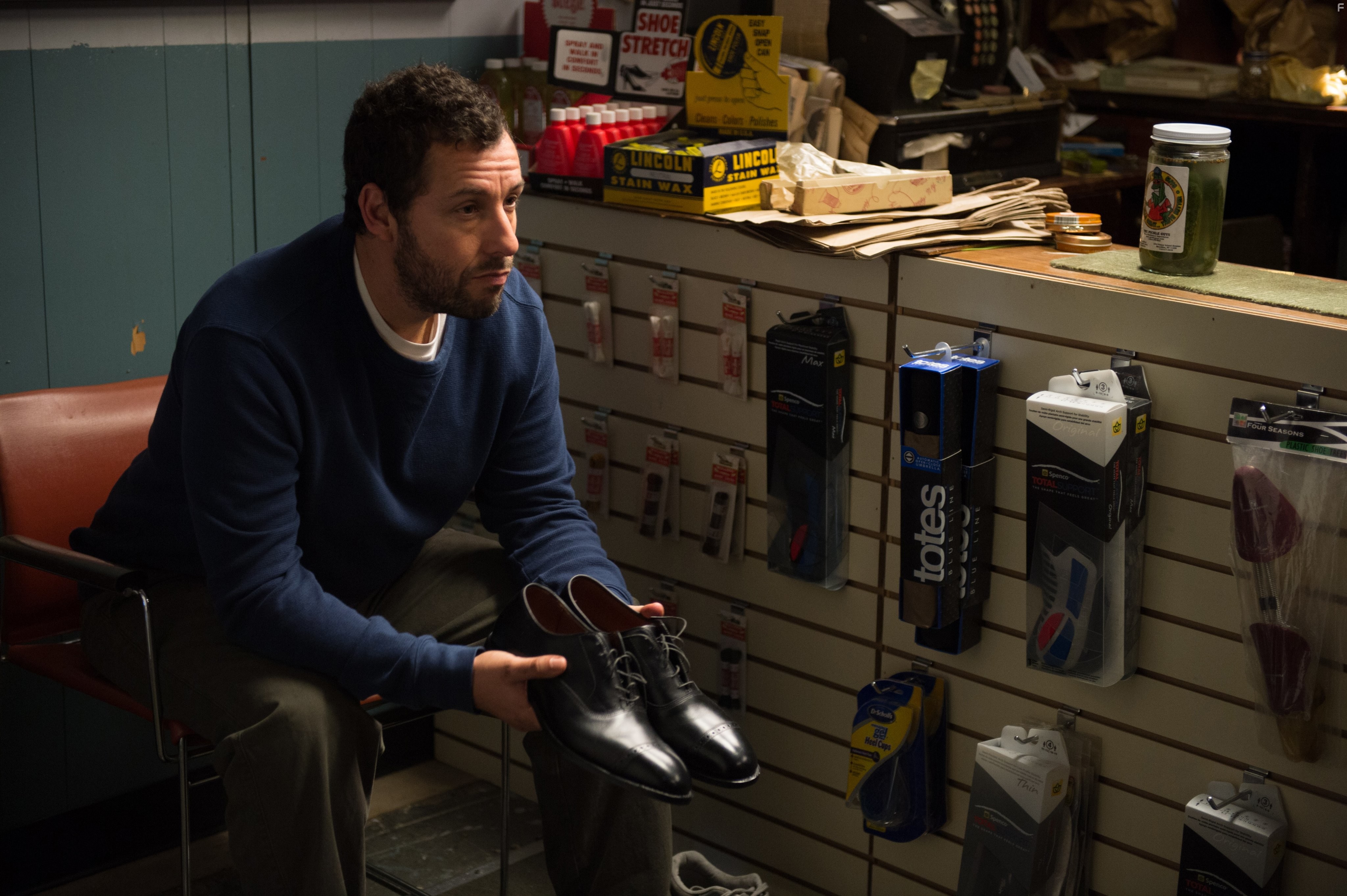 Adam Sandler in Сапожник (2014)