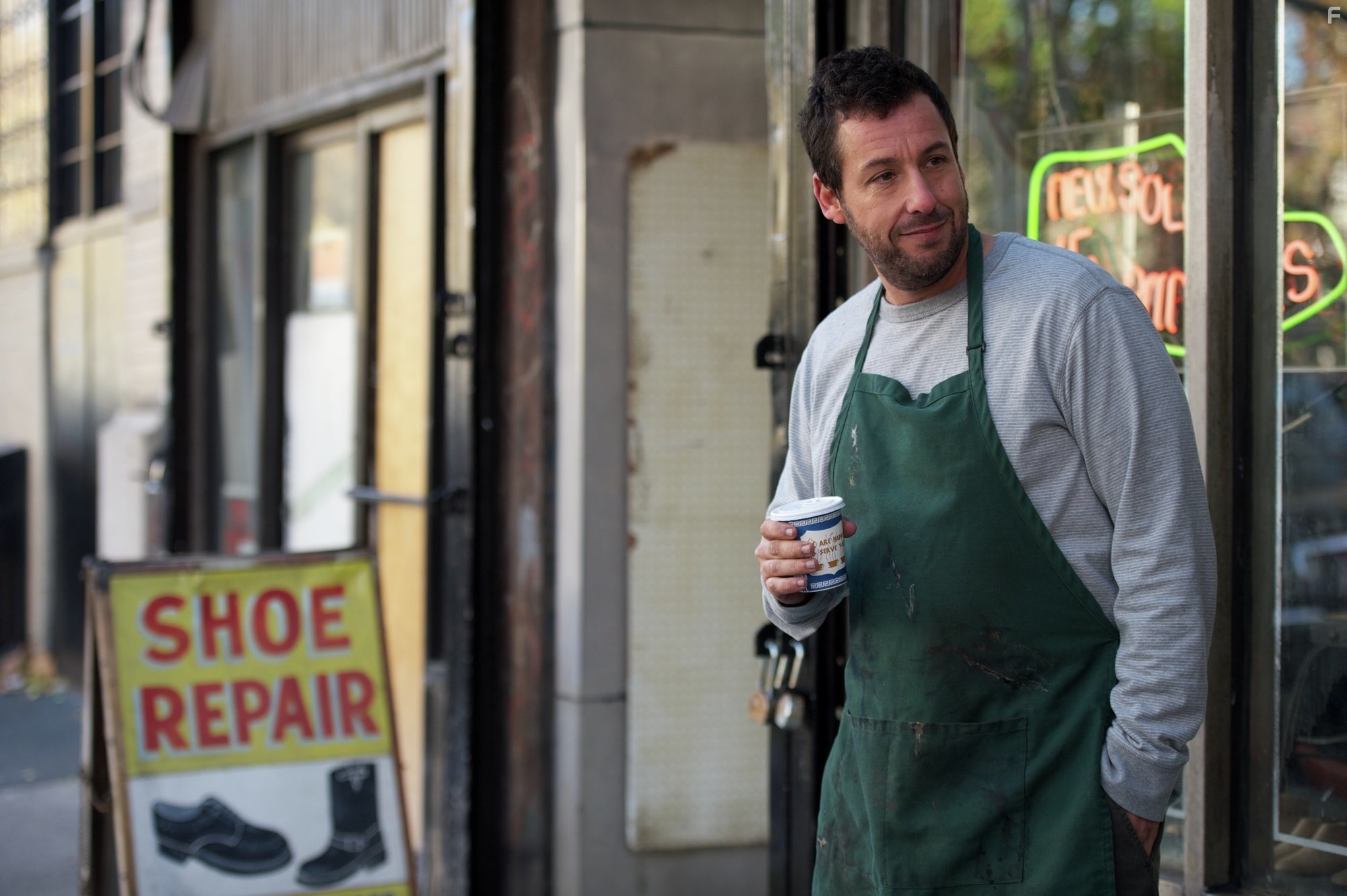 Adam Sandler in Сапожник (2014)