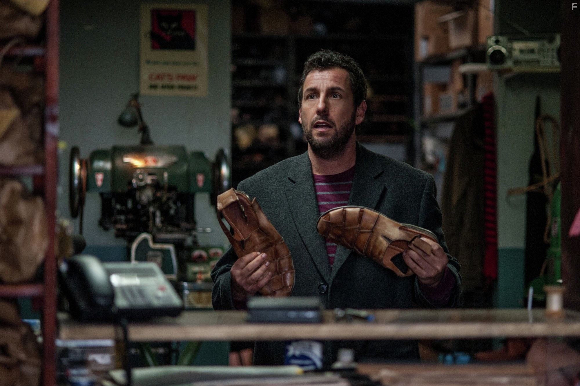 Adam Sandler in Сапожник (2014)