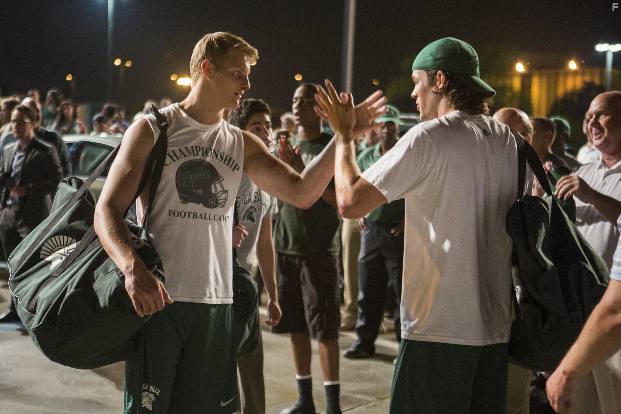 Alexander Ludwig and Richard Kohnke in Игра на высоте (2014)