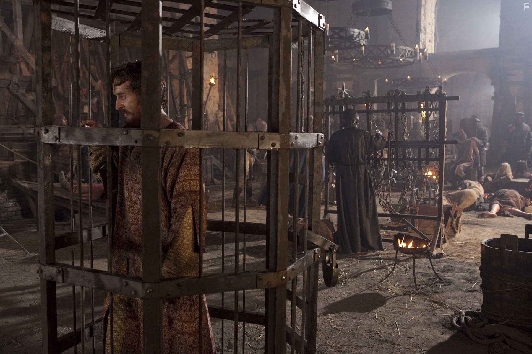 Tony Curran in Столпы Земли (2010)