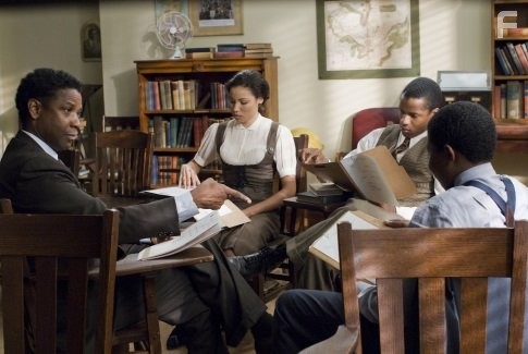 Denzel Washington, Jurnee Smollett-Bell, Denzel Whitaker, and Nate Parker in Большие спорщики (2007)