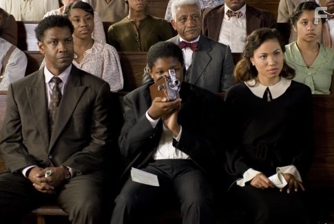 Denzel Washington, Jurnee Smollett-Bell, and Denzel Whitaker in Большие спорщики (2007)