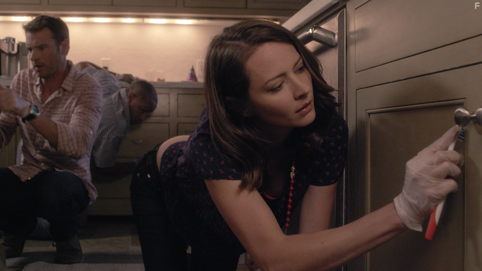 Убьём жену Уорда (2014)