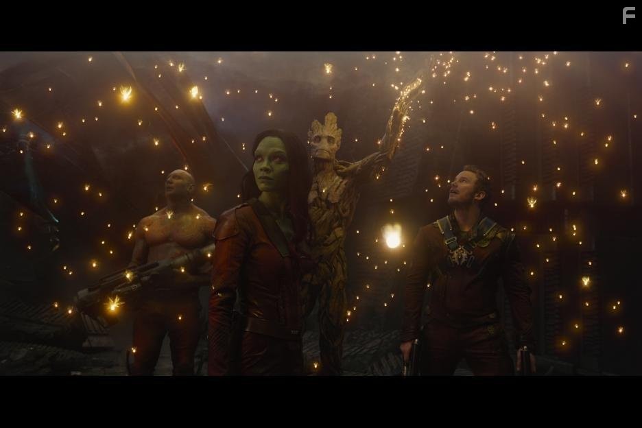 Vin Diesel, Chris Pratt, Zoe Saldana, and Dave Bautista in Стражи Галактики (2014)