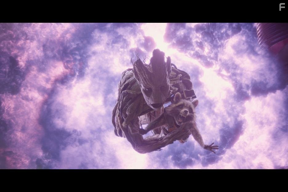 Vin Diesel and Bradley Cooper in Стражи Галактики (2014)