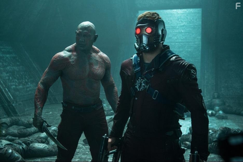 Chris Pratt and Dave Bautista in Стражи Галактики (2014)