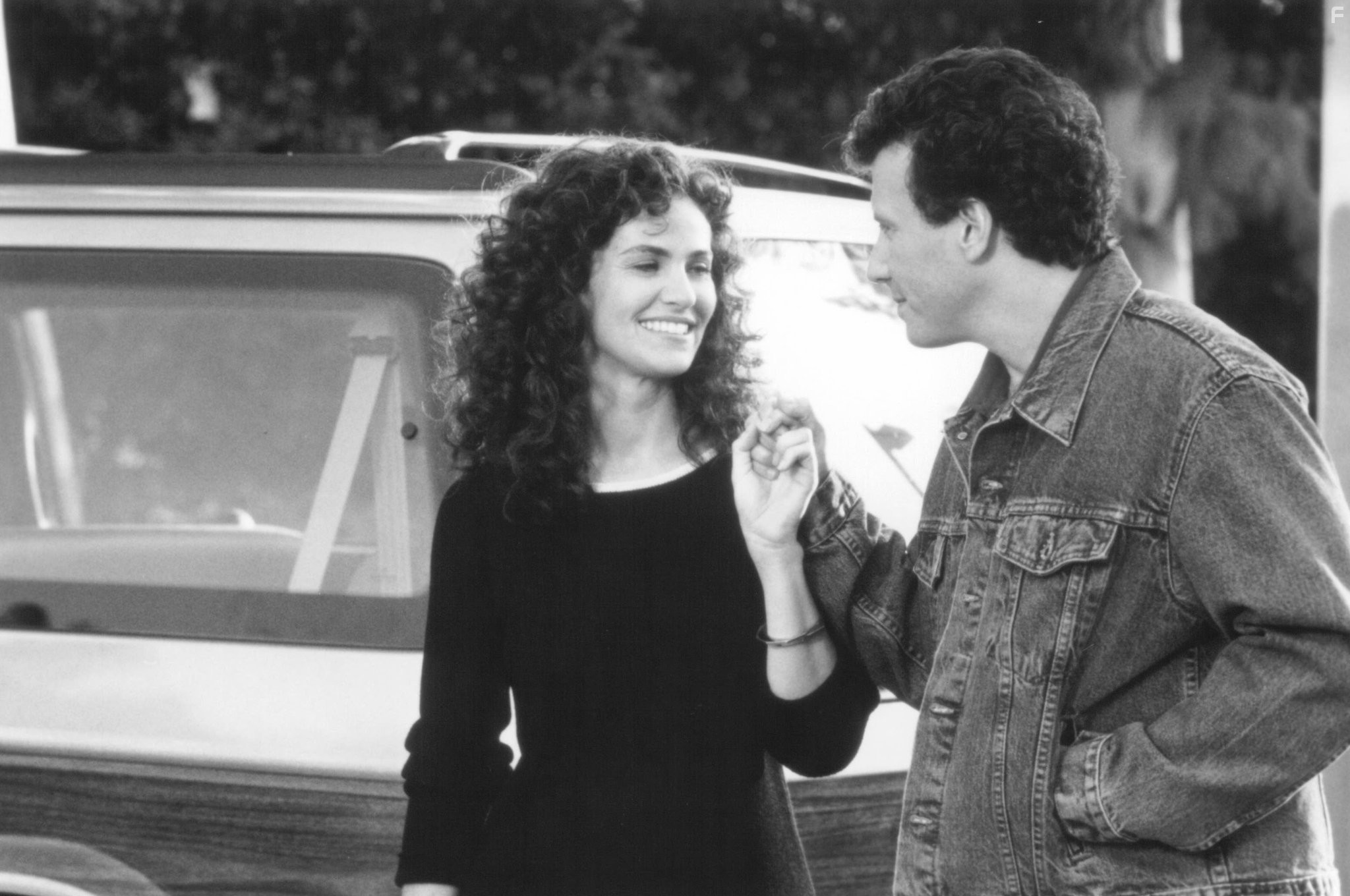 Amy Brenneman and Paul Reiser in Прощай, любовь (1995)