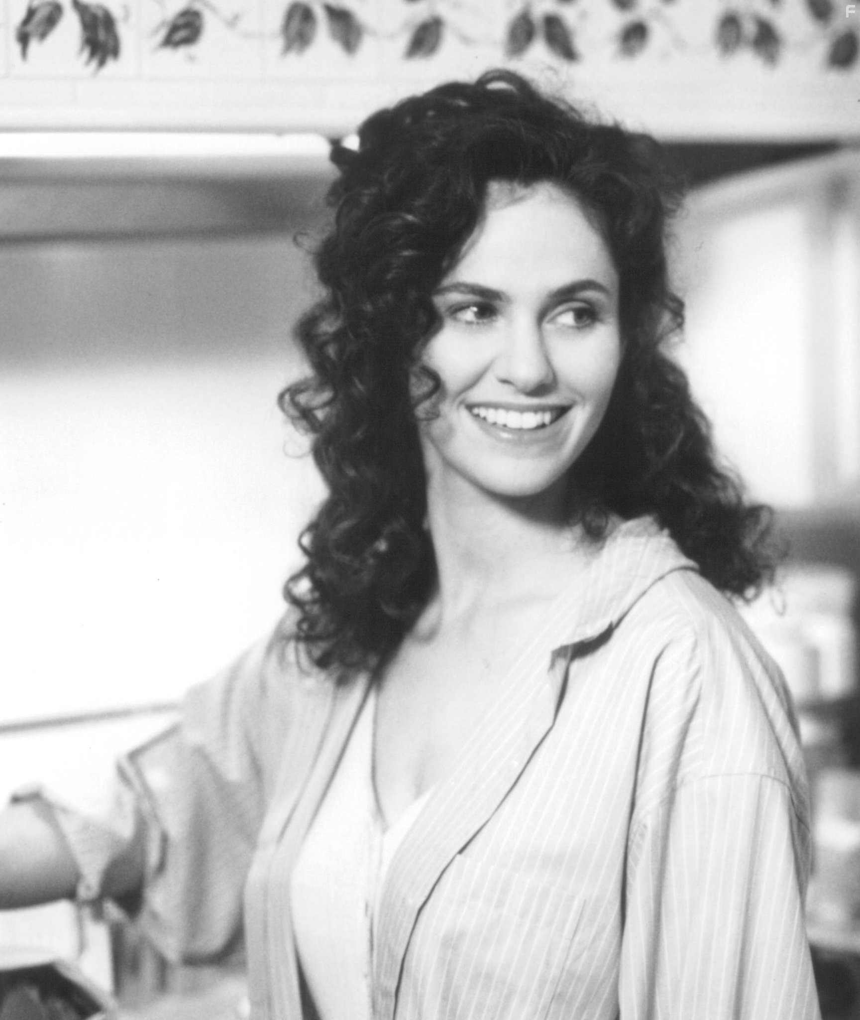 Amy Brenneman in Прощай, любовь (1995)