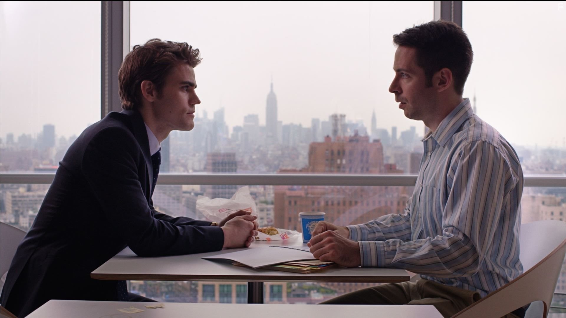 Martin Starr and Paul Wesley in Амира и Сэм (2014)