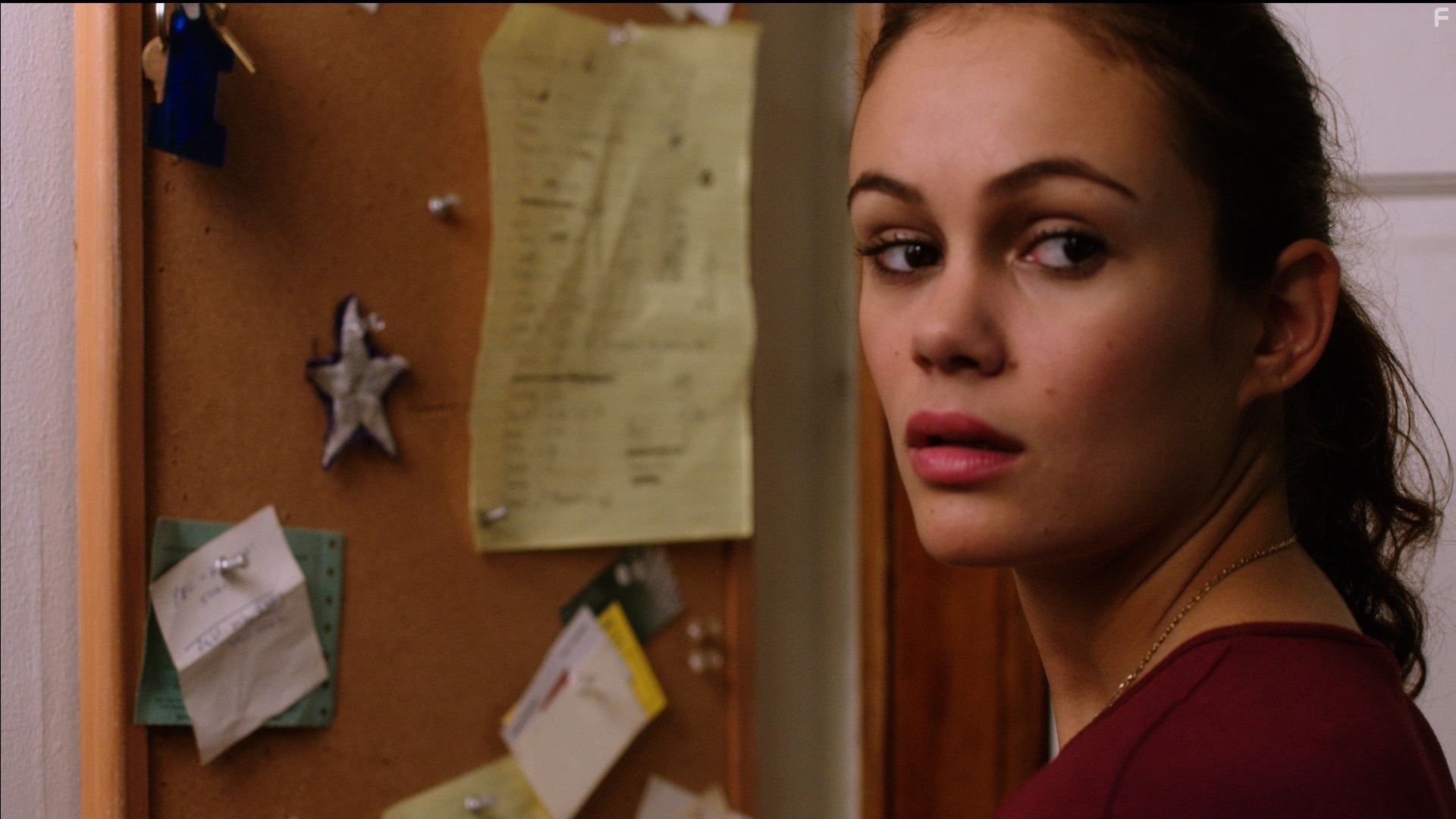 Dina Shihabi in Амира и Сэм (2014)