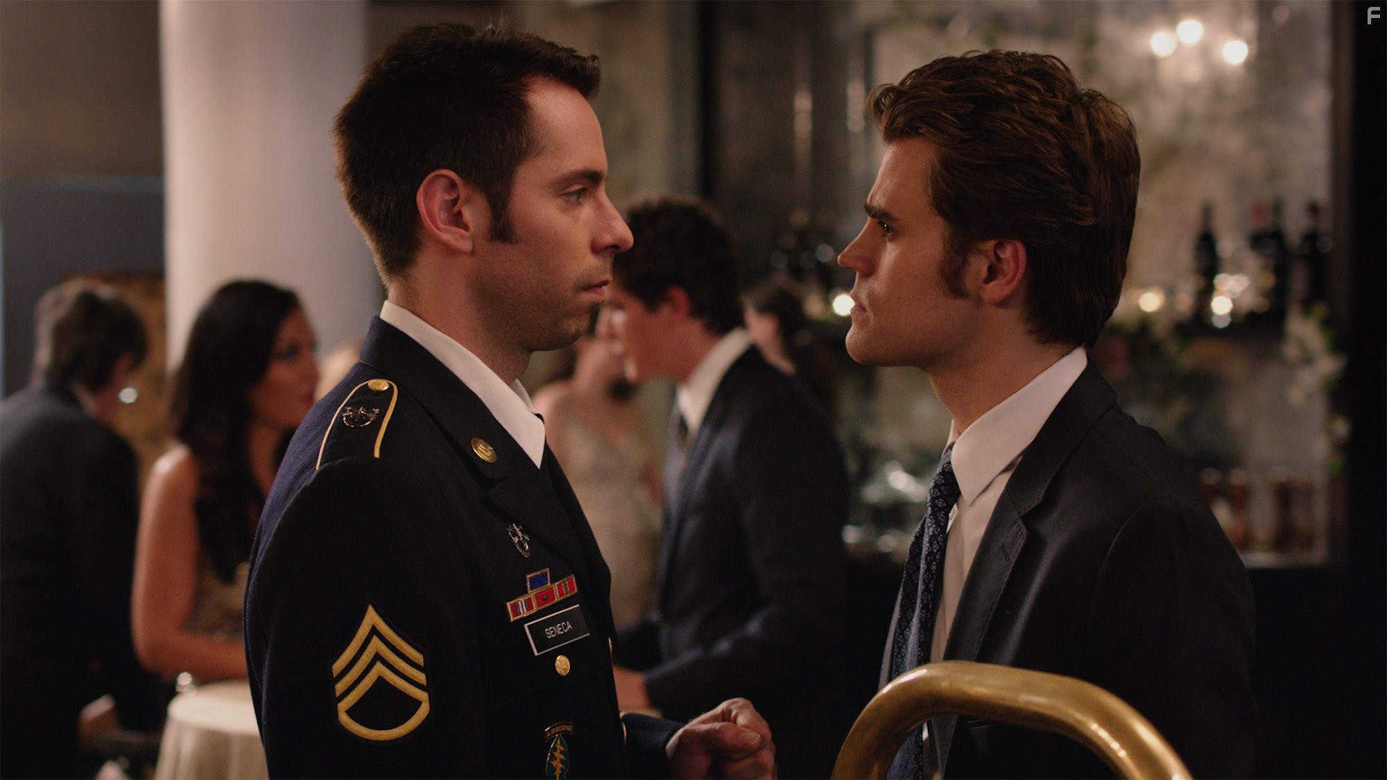 Martin Starr and Paul Wesley in Амира и Сэм (2014)