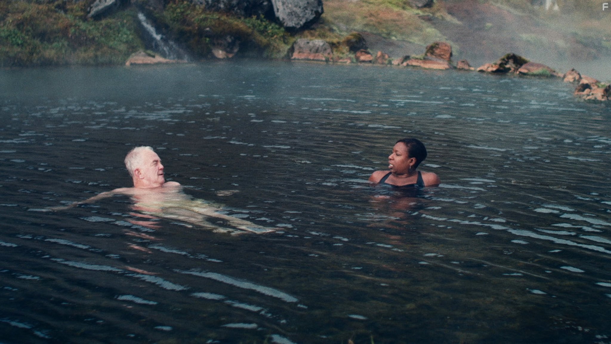 Paul Eenhoorn and Alice Olivia Clarke in Земля Хо! (2014)