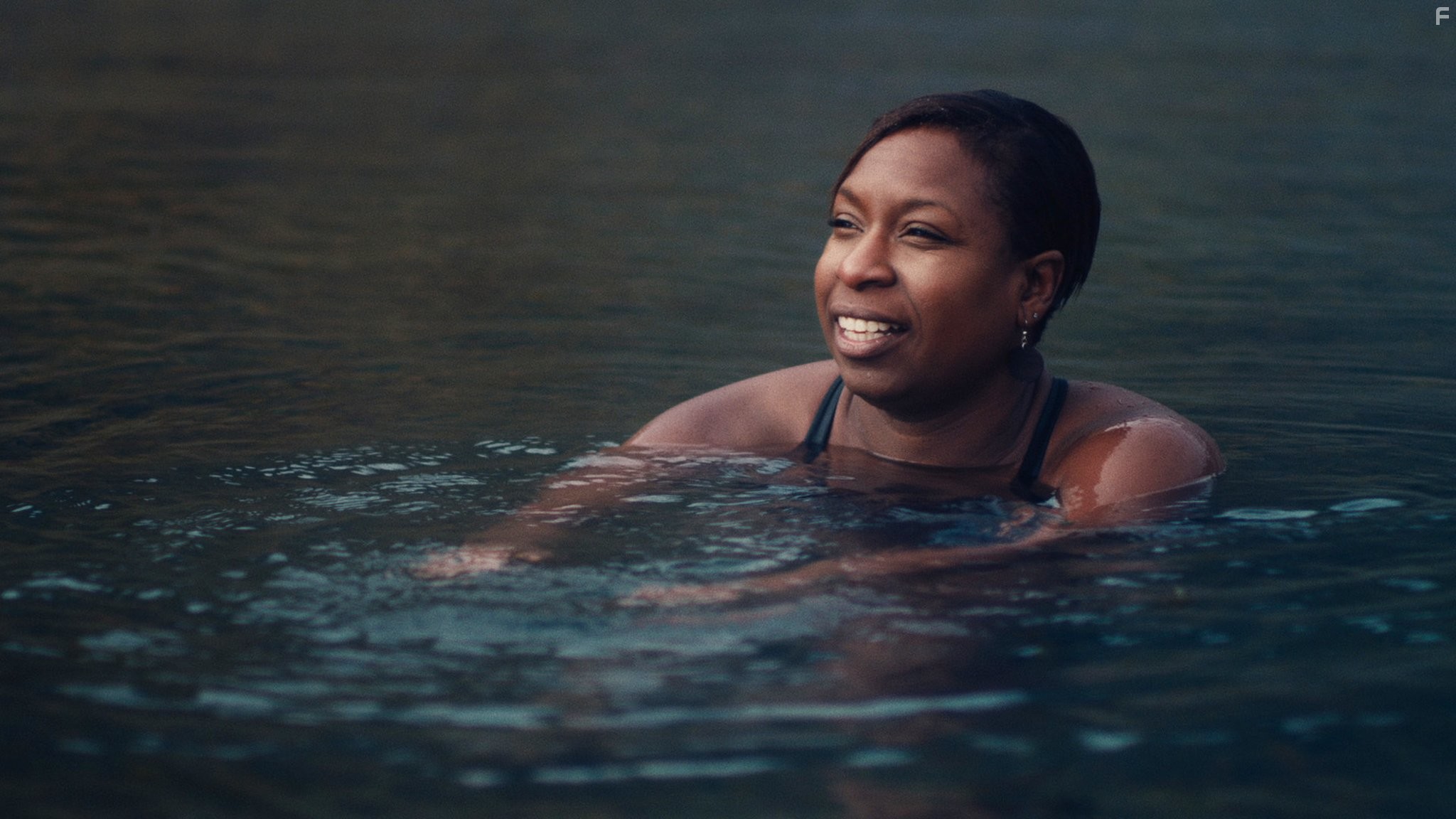 Alice Olivia Clarke in Земля Хо! (2014)