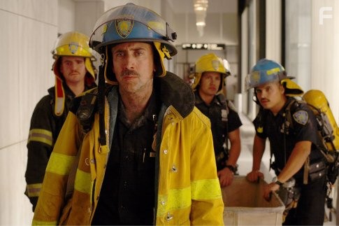 Nicolas Cage, Jay Hernandez, Michael Pe?a, and Armando Riesco in Башни-близнецы (2006)