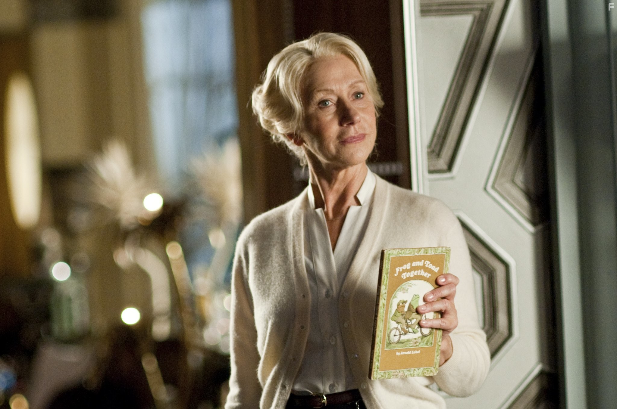 Helen Mirren in Артур. Идеальный миллионер (2011)