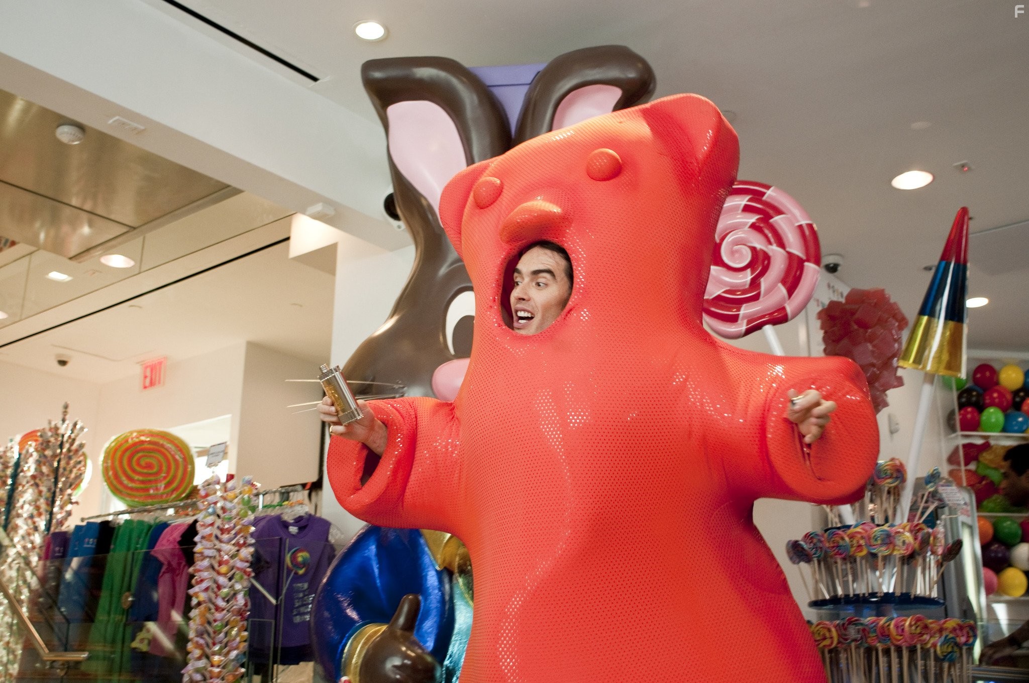 Russell Brand in Артур. Идеальный миллионер (2011)