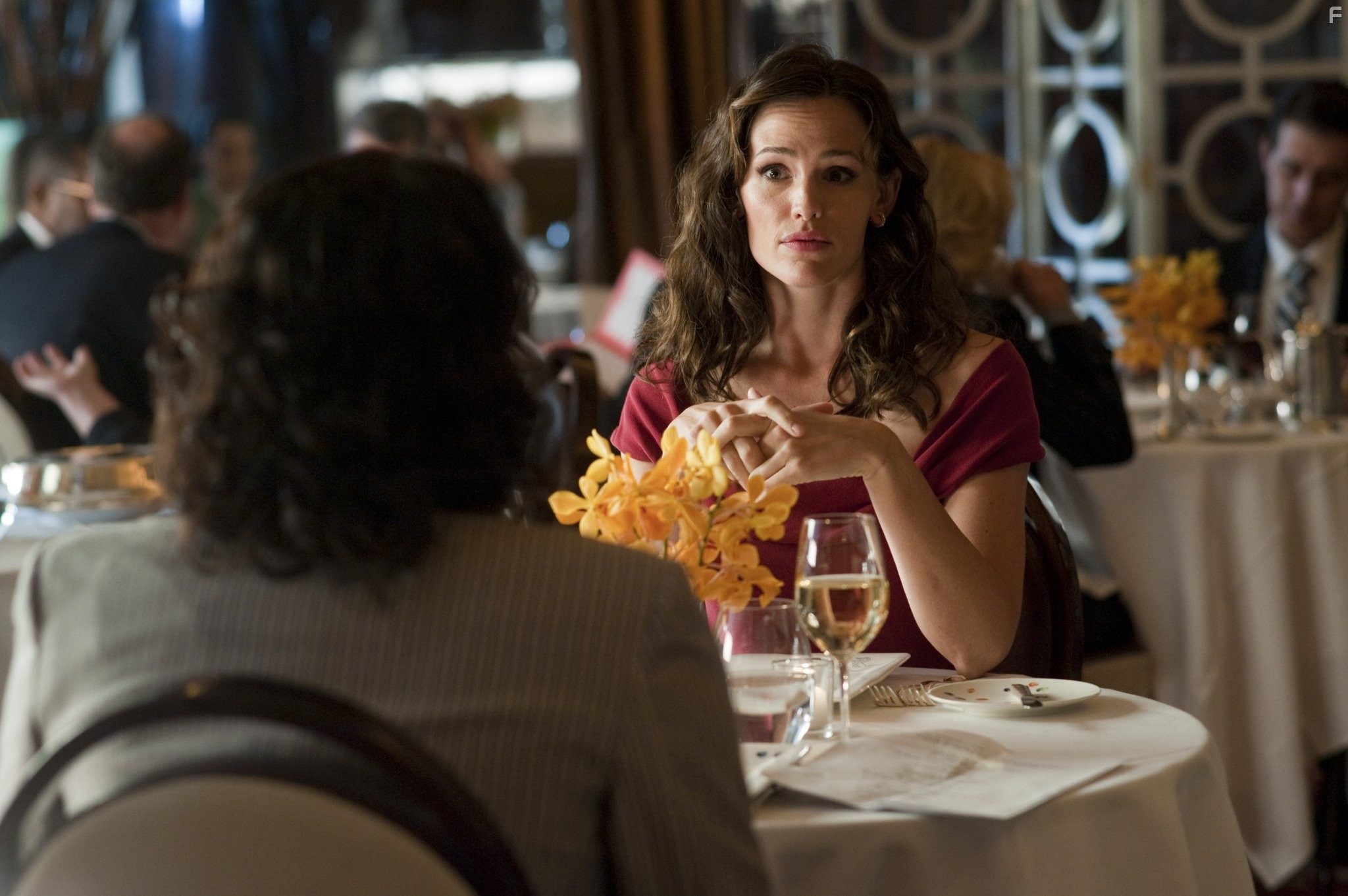 Jennifer Garner and Russell Brand in Артур. Идеальный миллионер (2011)