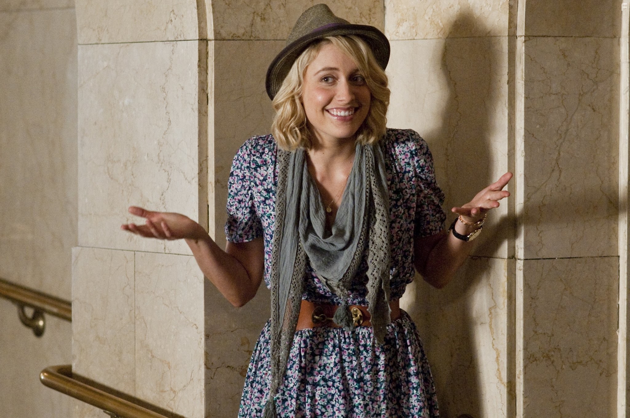 Greta Gerwig in Артур. Идеальный миллионер (2011)