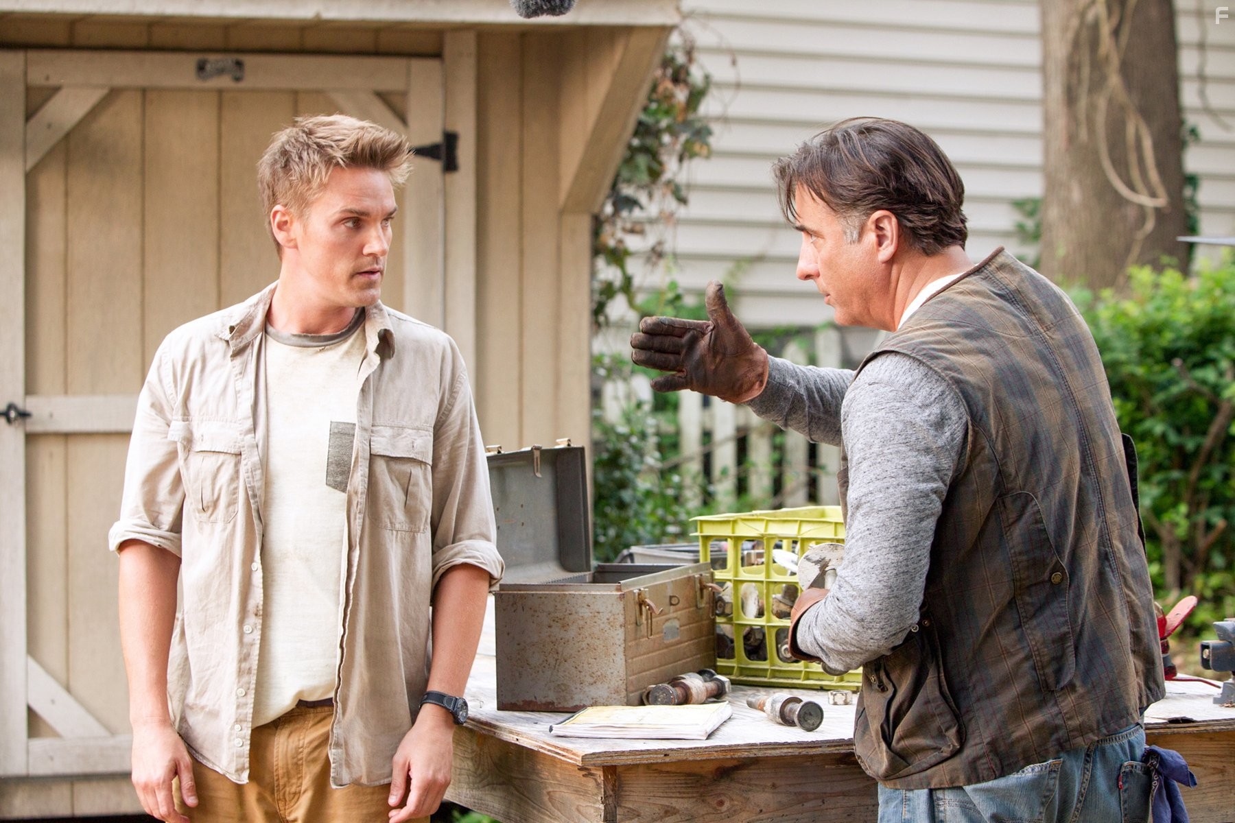 Andy Garcia and Riley Smith in Рождество в Конуэе (2013)