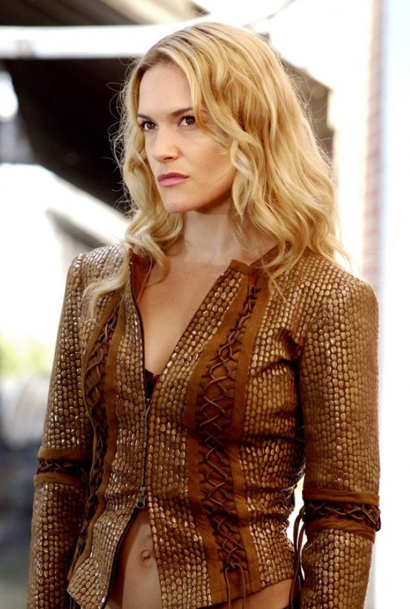 Victoria Pratt in Мутанты Икс (2001)