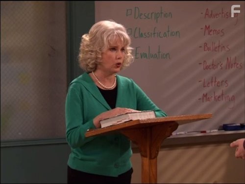 Julia Duffy in Дрейк и Джош (2004)