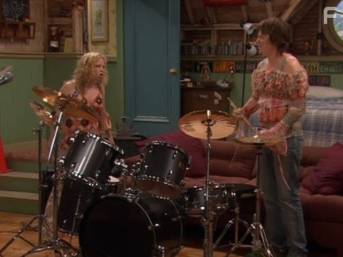 Дрейк и Джош (2004)