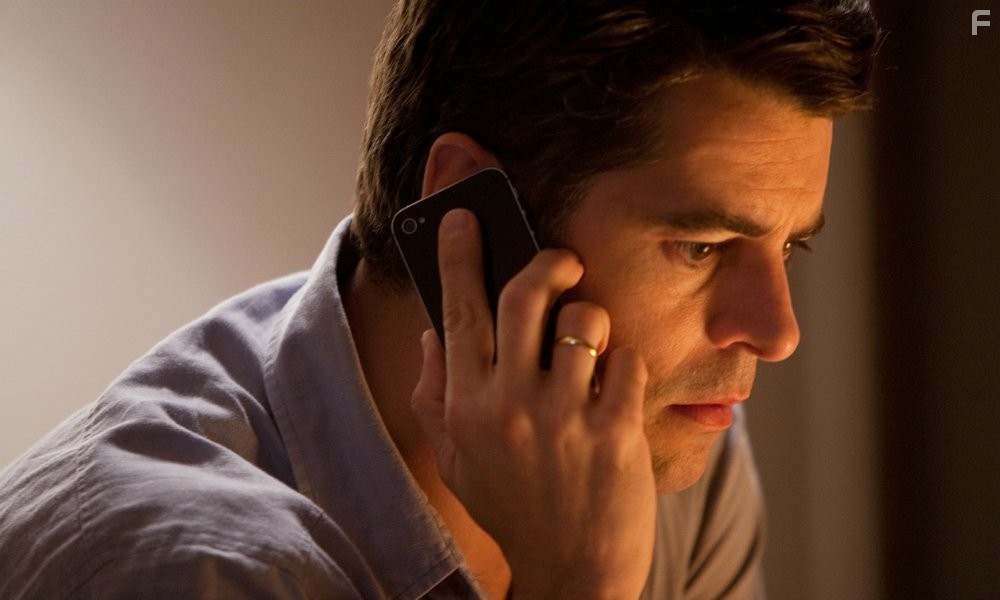 Eduardo Noriega in Presentimientos (2013)