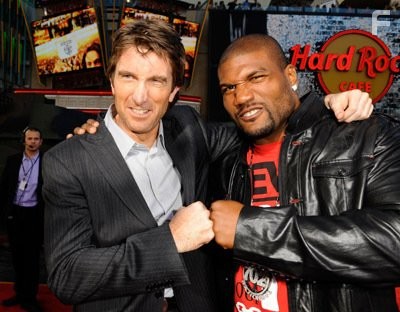 Sharlto Copley and Quinton 'Rampage' Jackson in Команда-А (2010)